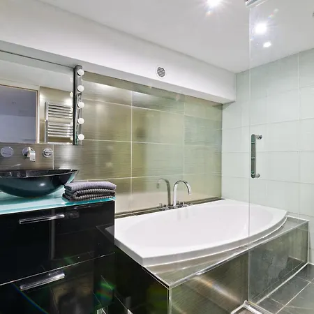 Superb Quartier Bonne Nouvelle Free Netflix アパート